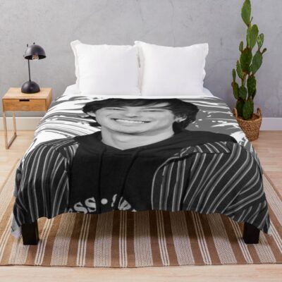 Joji Class Of 2019 Throw Blanket