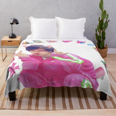 Joji Neko Throw Blanket